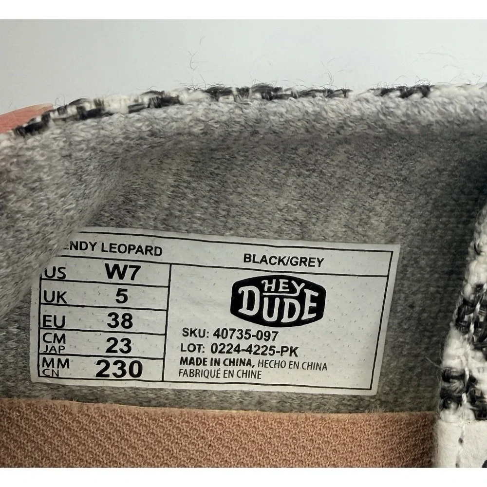 Hey Dude Shoes Women's 7 Wendy Cheetah Print Sneakers White Up Casual